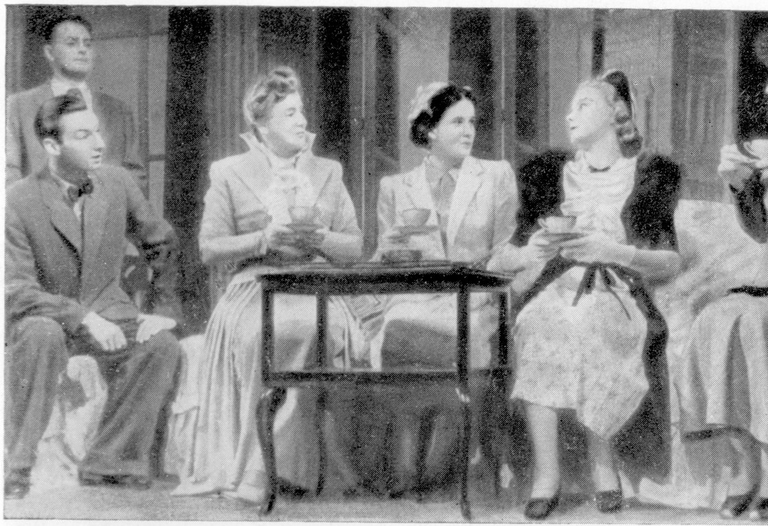 «Пигмалион». Сцена из спектакля. Малый театр, 1943