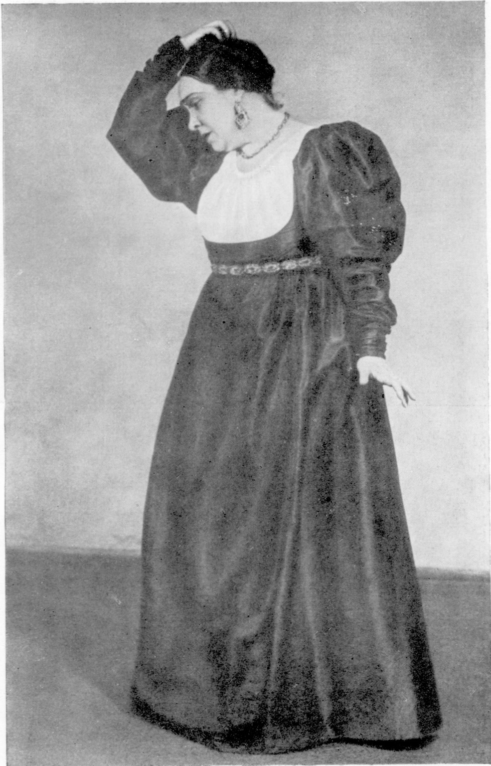Эмилия — В. Пашенная. «Отелло». Малый театр. 1935