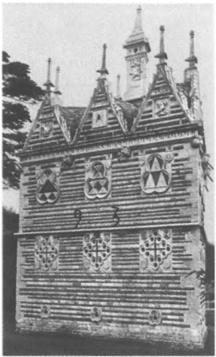 Раштон (Нортгемптоншир). Треугольный дом, символизирующий Троицу. 1594—1597 гг.